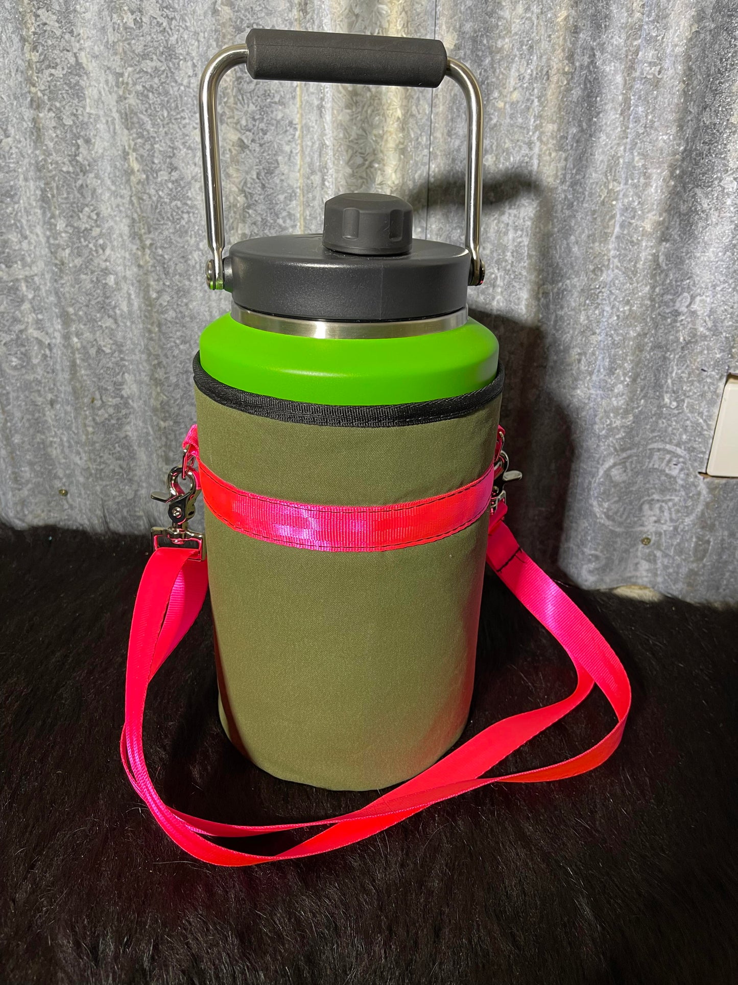 46oz Yeti cover with handle
