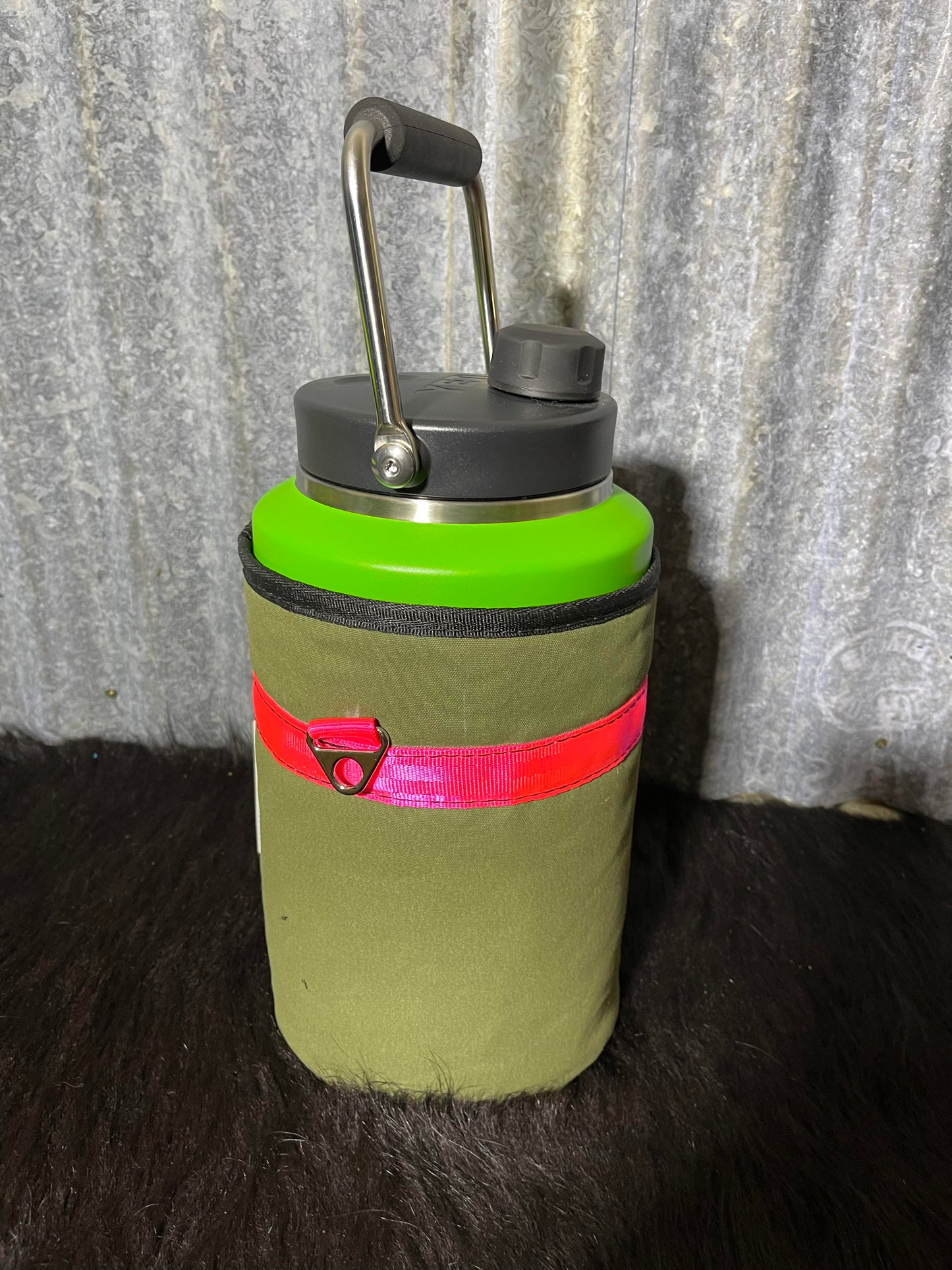46oz Yeti cover with handle
