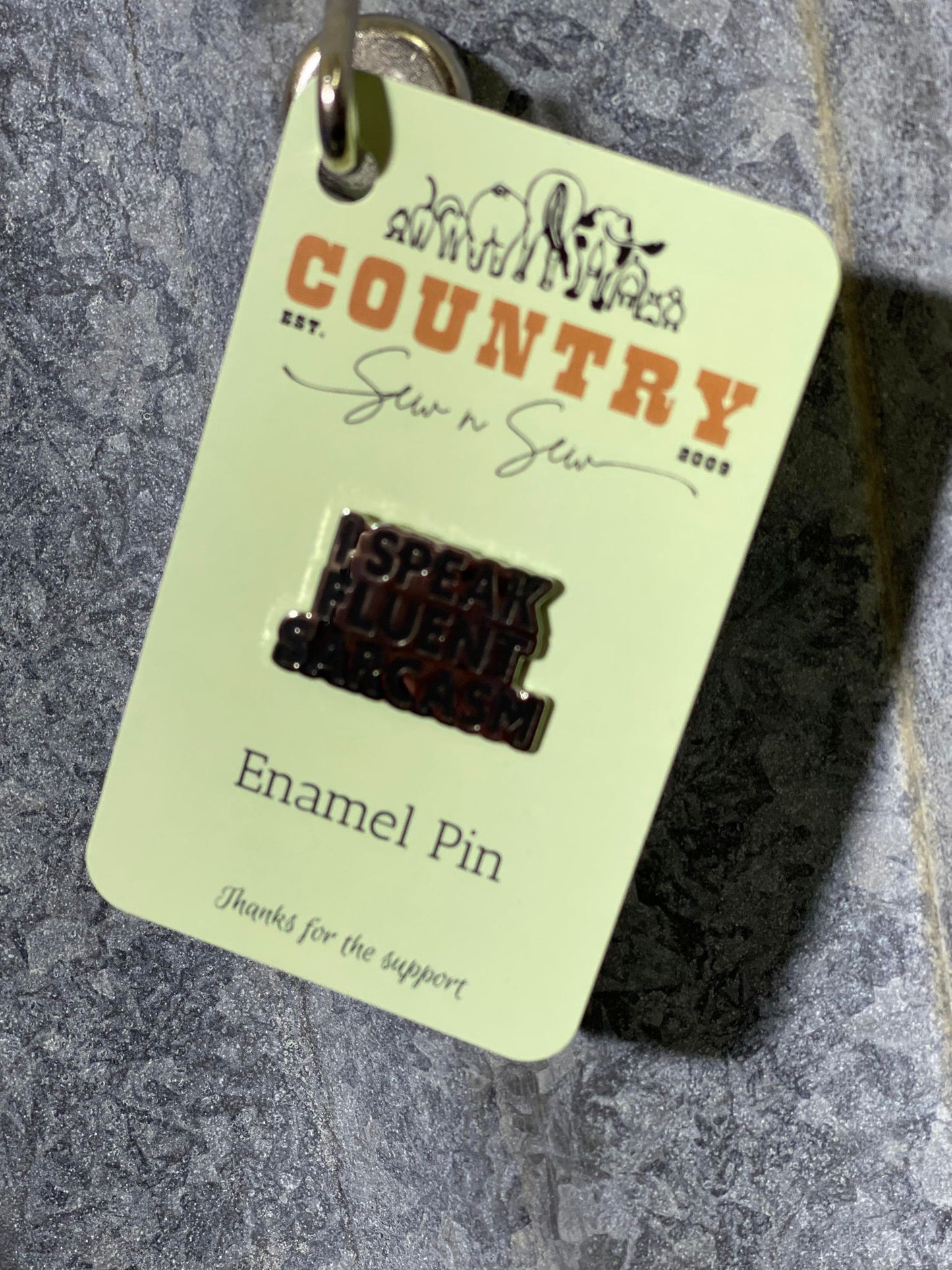 Enamel Hat Pin - I speak fluent sarcasm