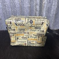 Box Toiletry Bag - Farms