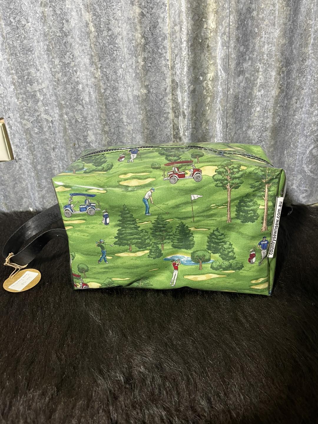 Box Toiletry Bag - Golf