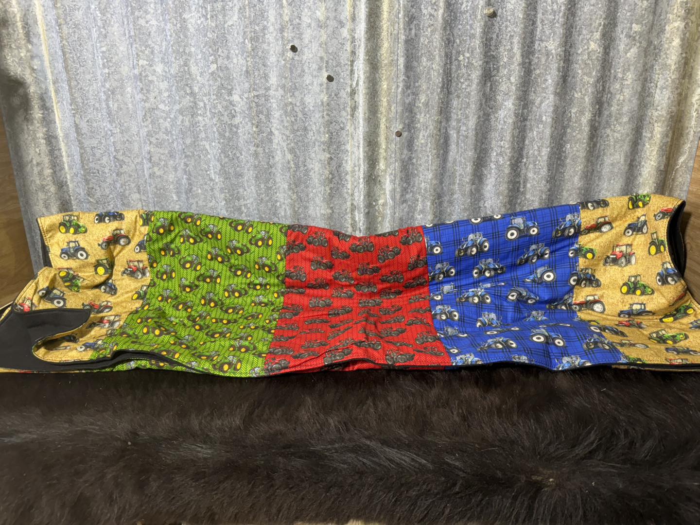 Swag Blanket - Tractors - Black Back