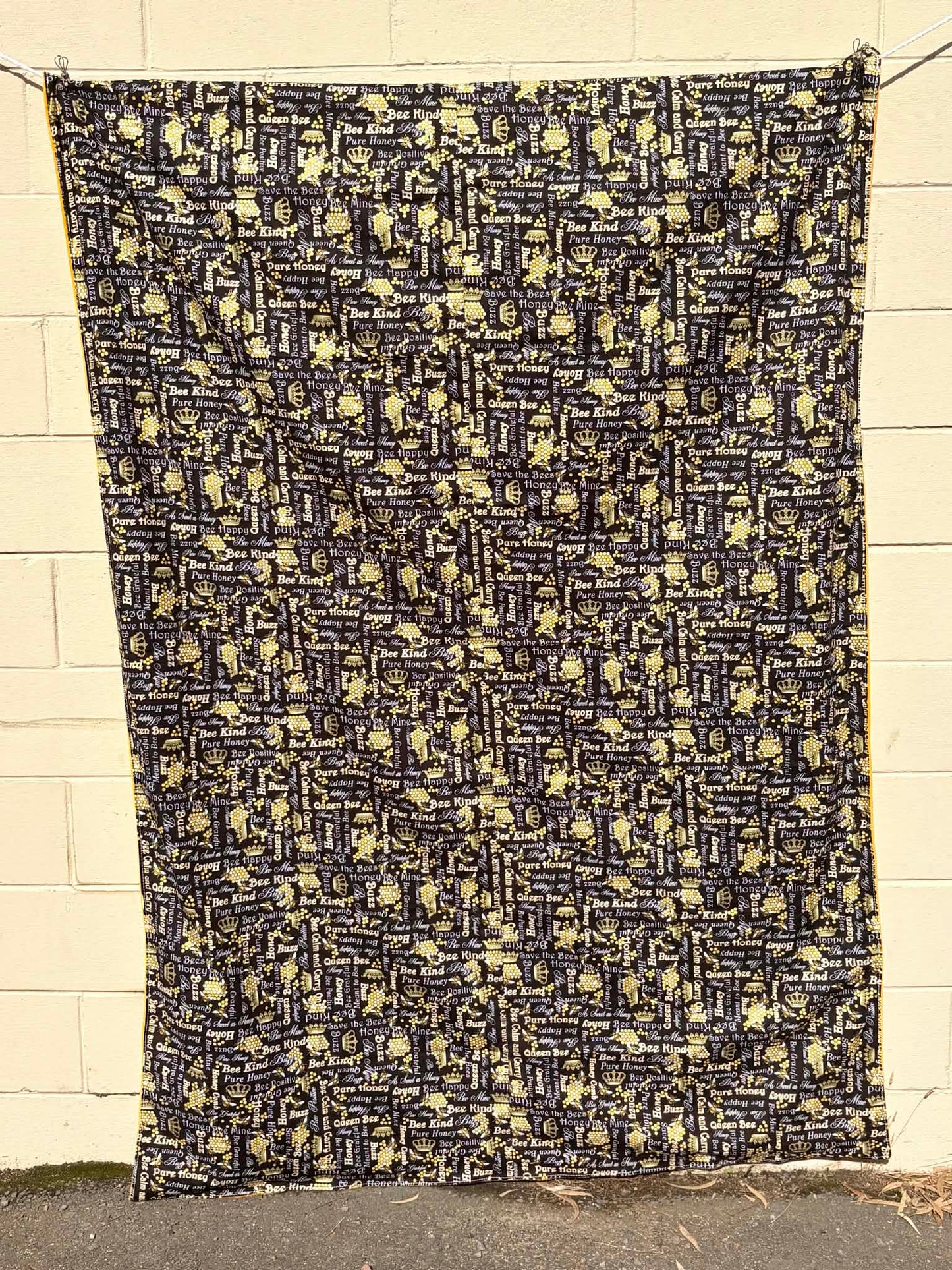 Swag blanket - Bee's