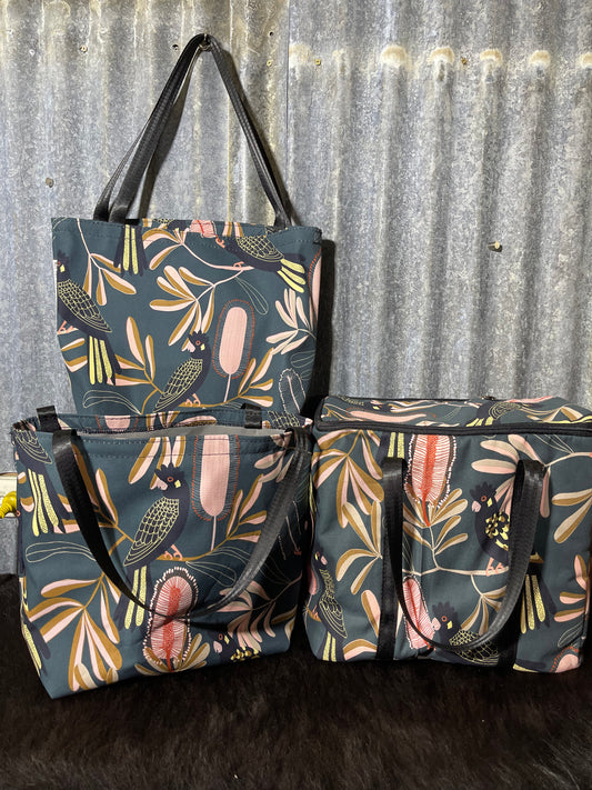 Shopping Bag Set (insulated cooler bag)- black cockatoo