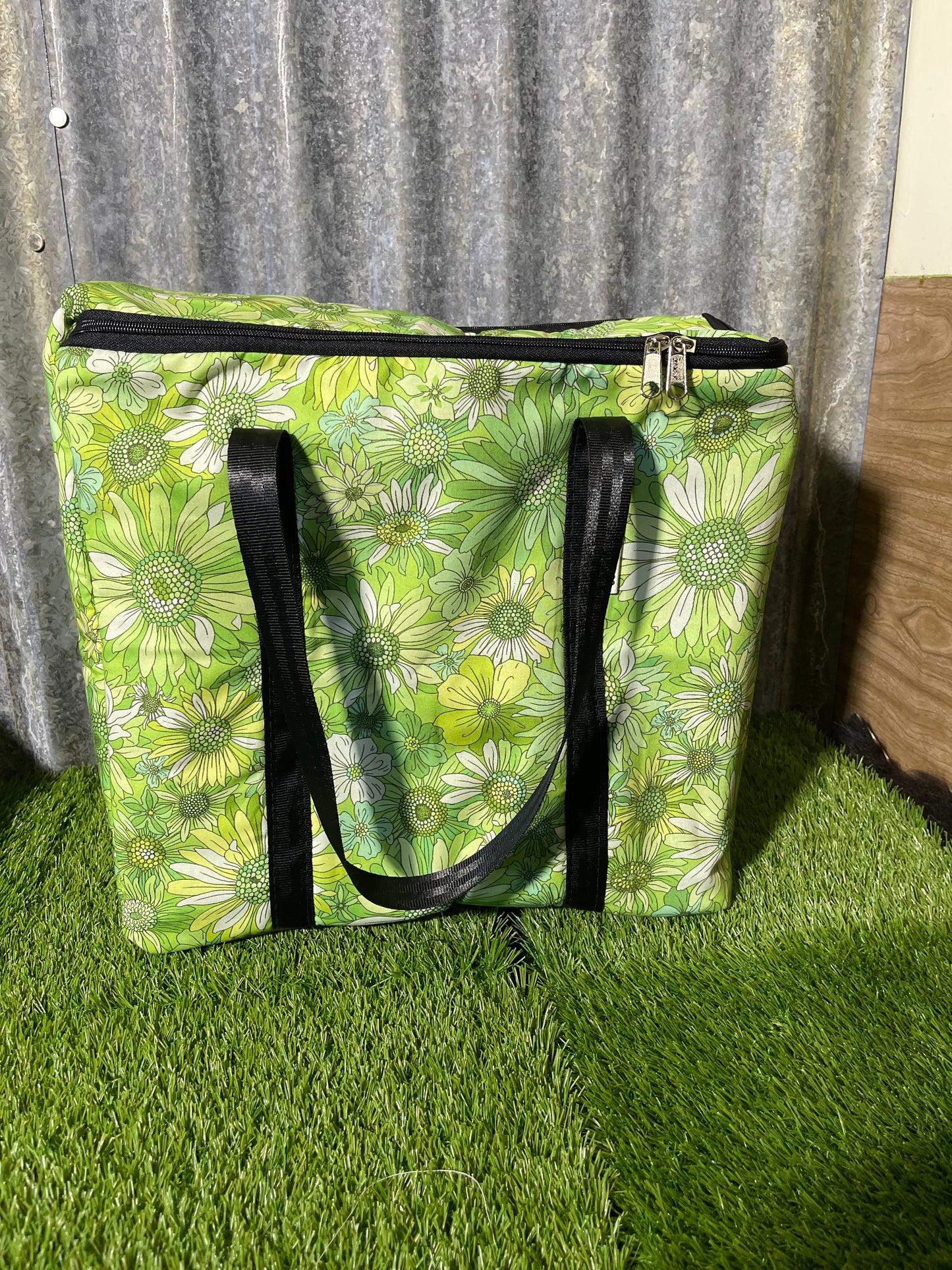 Ready made insulated cooler bag - Flower power