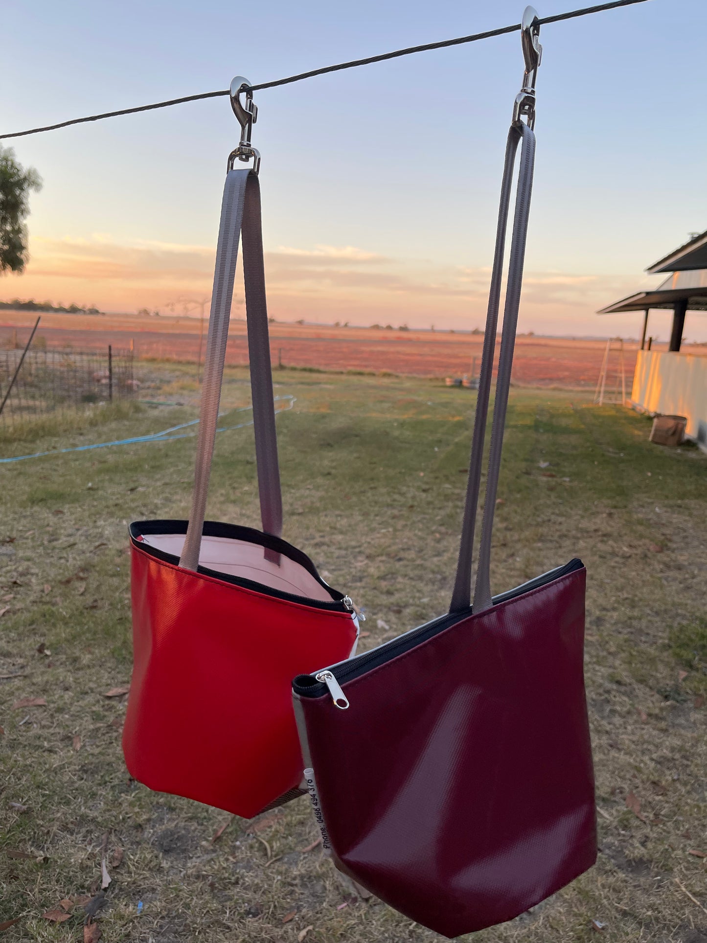 PVC TRAVELLERS Peg bag (with zip)