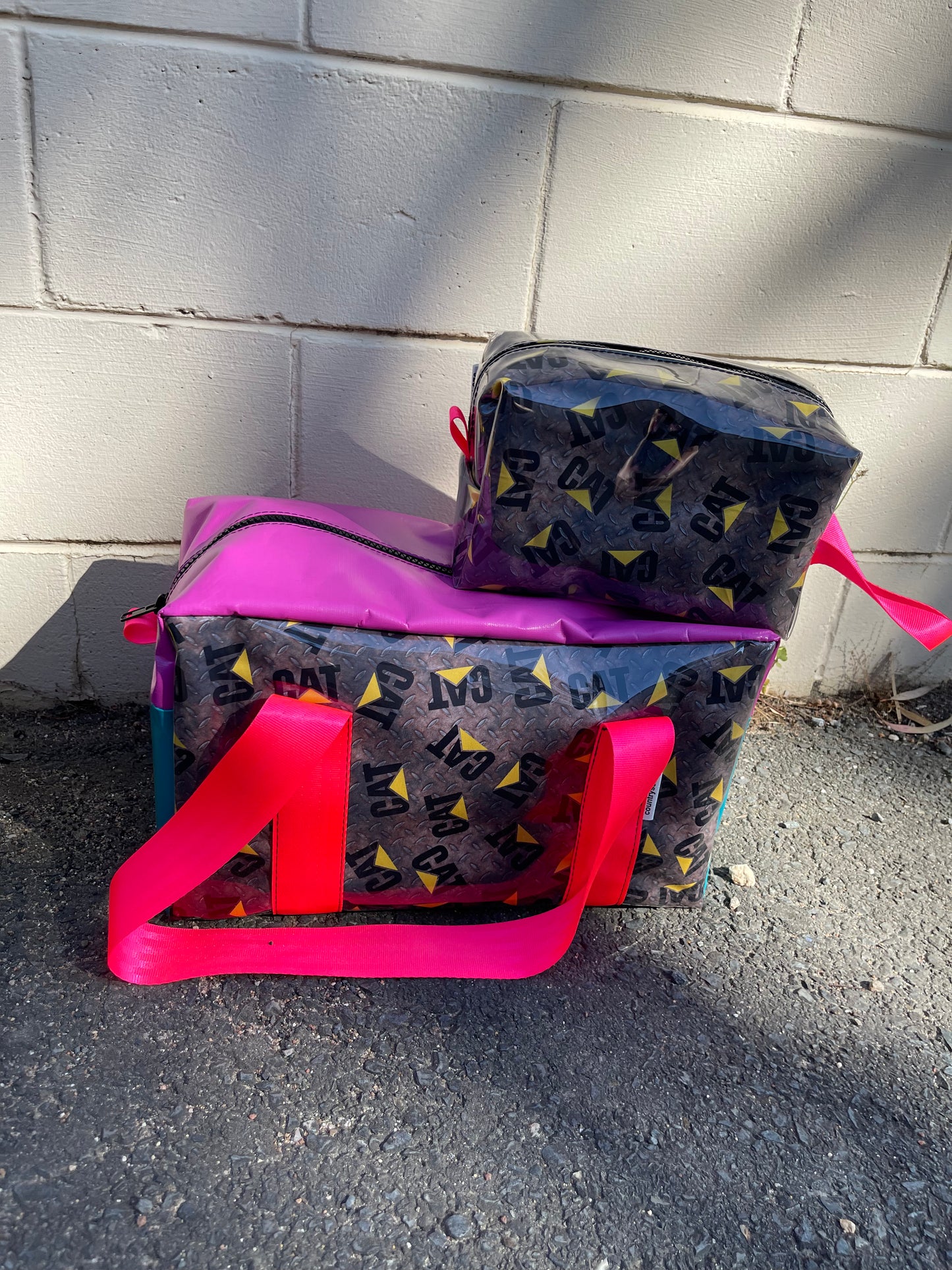 Ready made Overnight bag and toiletry bag set - CAT pink