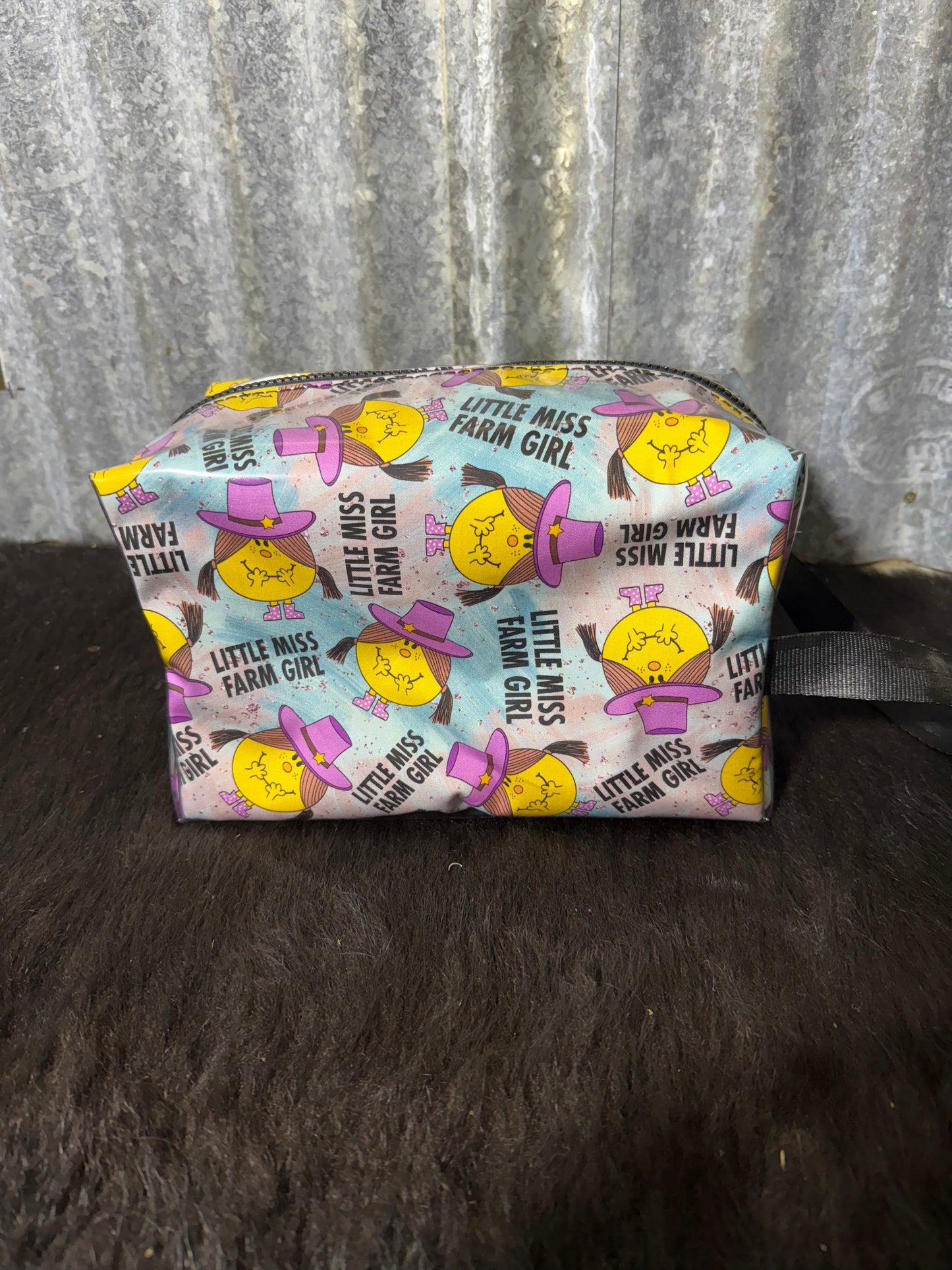 Box Toiletry Bag - Little miss farm girl