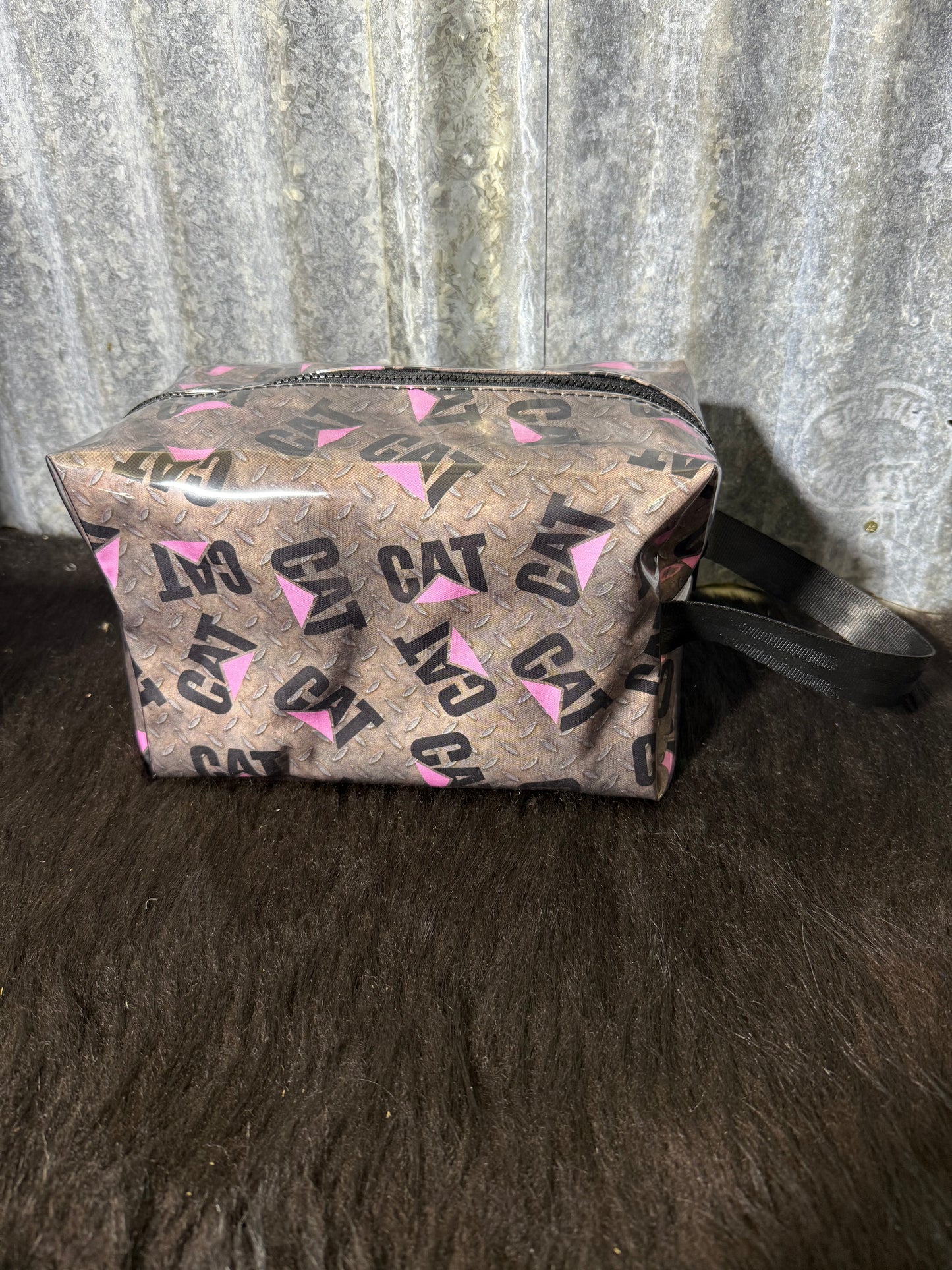 Box Toiletry Bag - Pink CAT