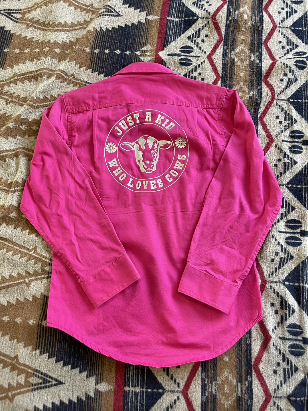 Kids Pilbara Shirt - Just a kid who loves cows - size 5-6