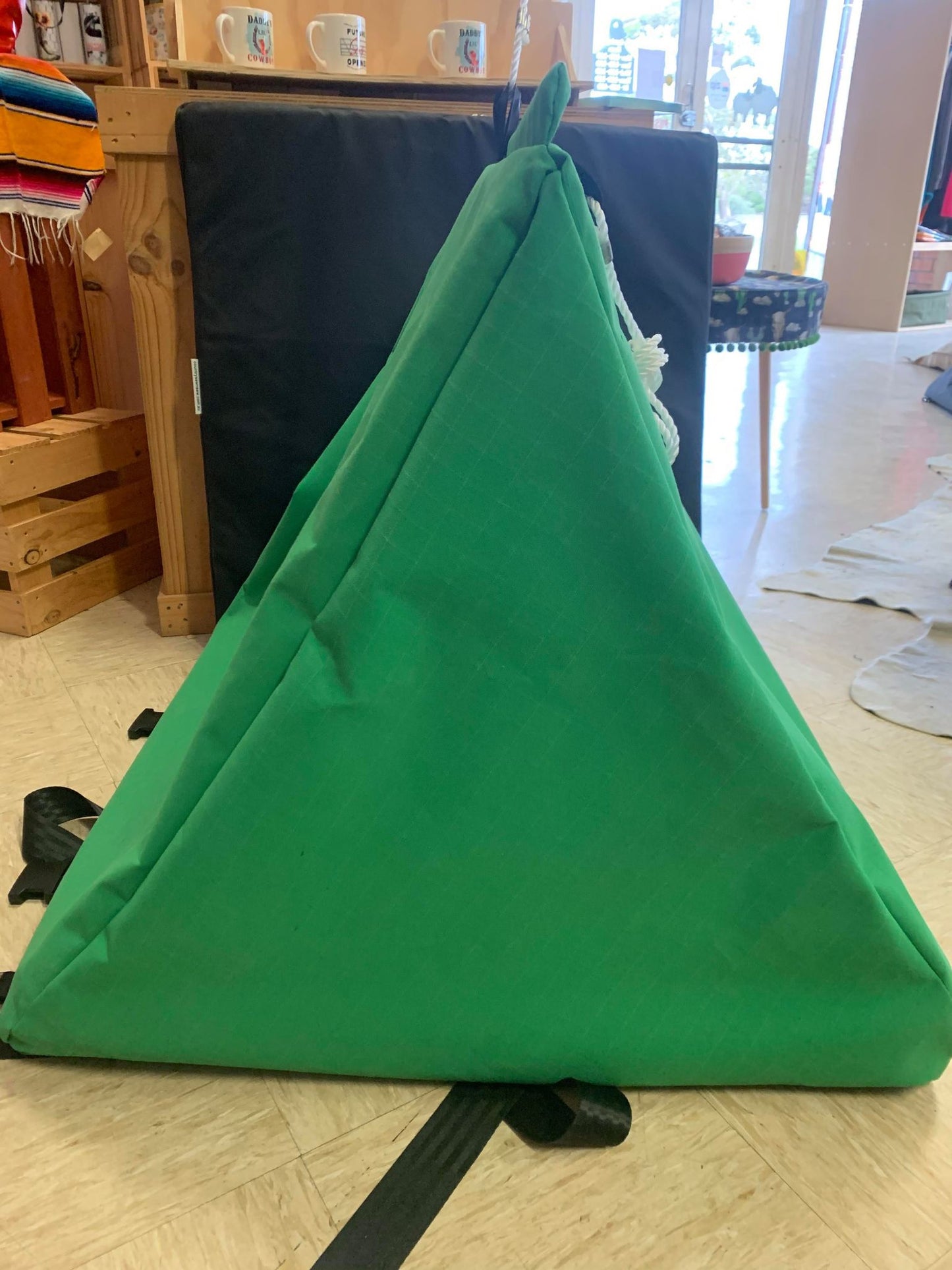 Dog Teepee (Swag)