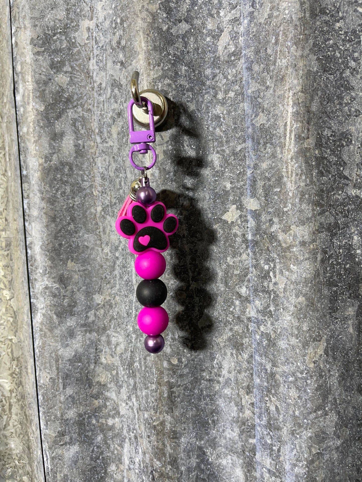 Keyring, beaded - Pink Paws