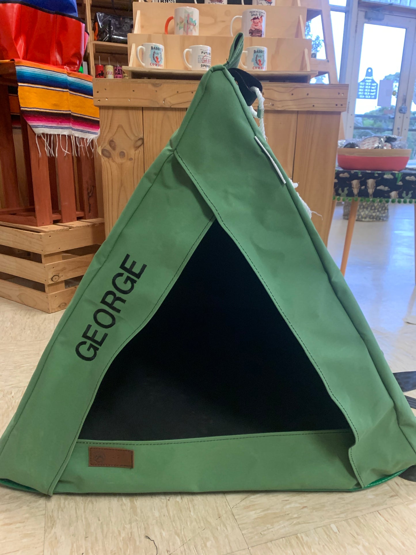 Dog Teepee (Swag)