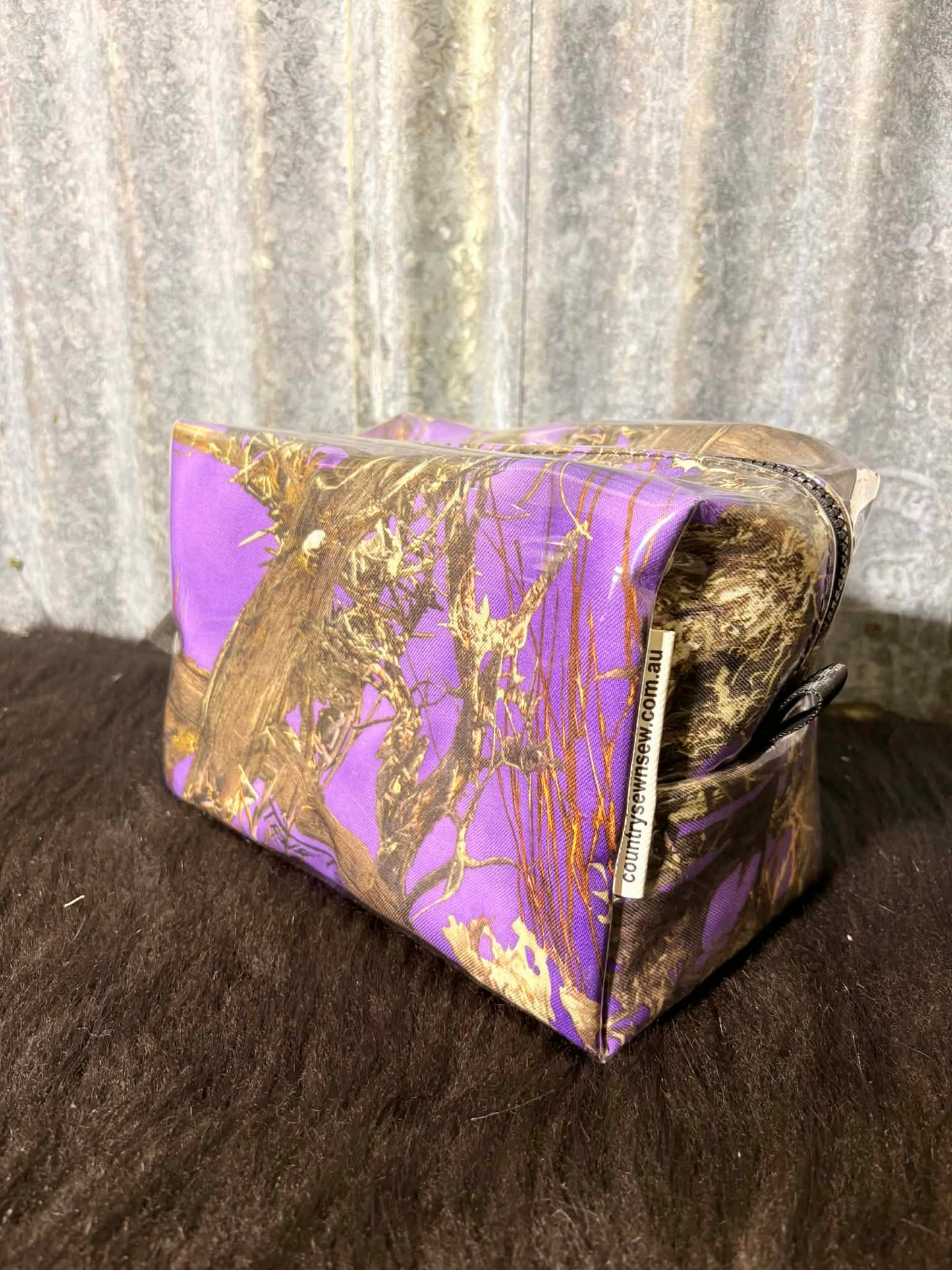 Box Toiletry Bag -purple Camo
