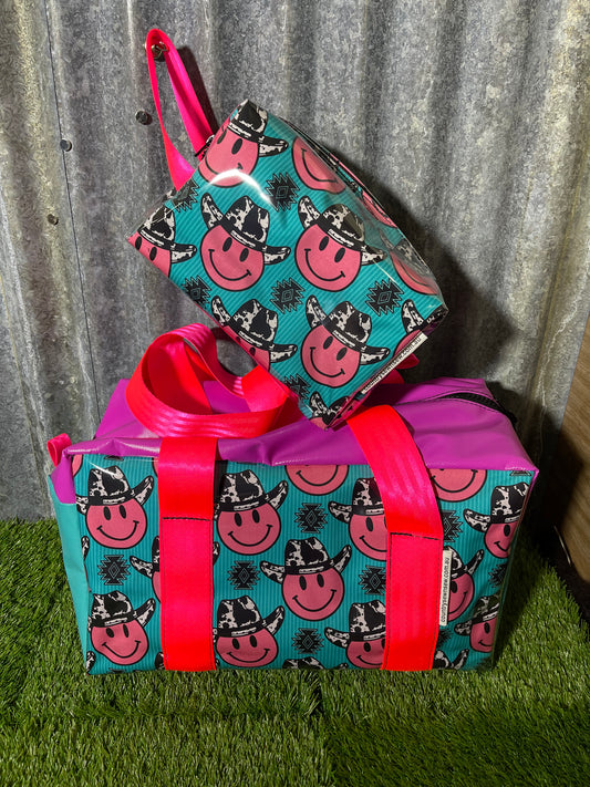 Ready made Overnight bag and toiletry bag set - Smiley cowboy