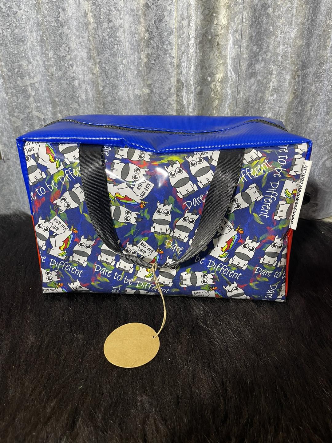 Large Toiletry Bag - Dare to be different