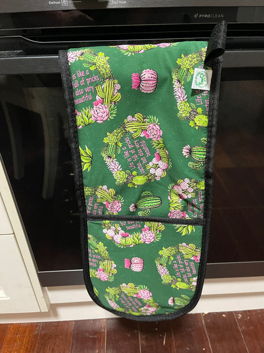 Ready made oven mitt - Prickly cactus