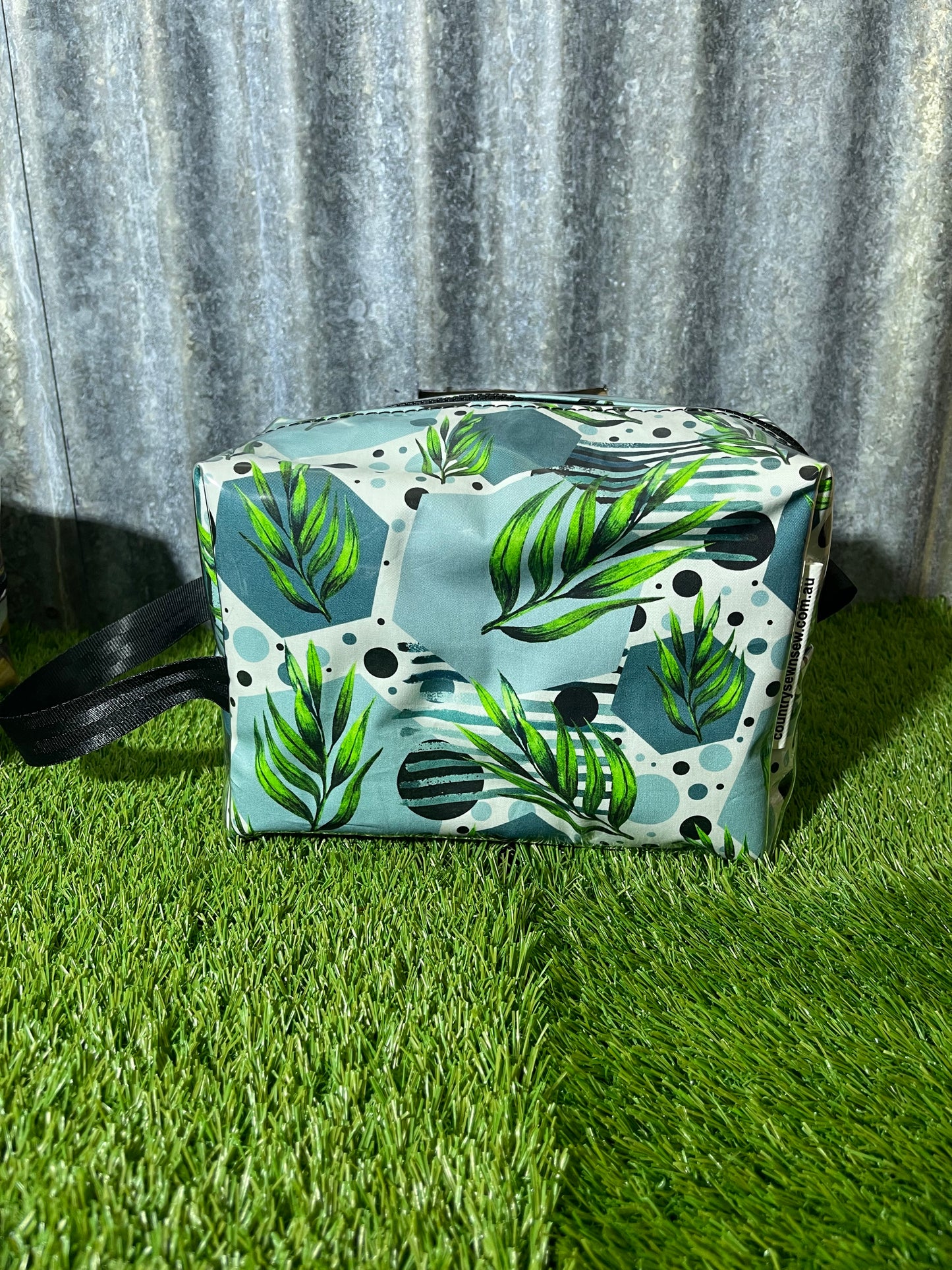 Ready made Box Toiletry Bag - leaves