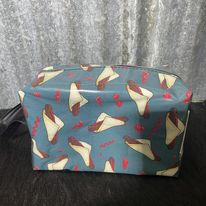 Box Toiletry Bag - Bunnings snag