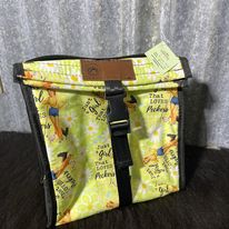 Small Fold over lunch bag - Just a girl who loves Peckers