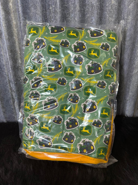 Swag Blanket - John Deere Green - Yellow back