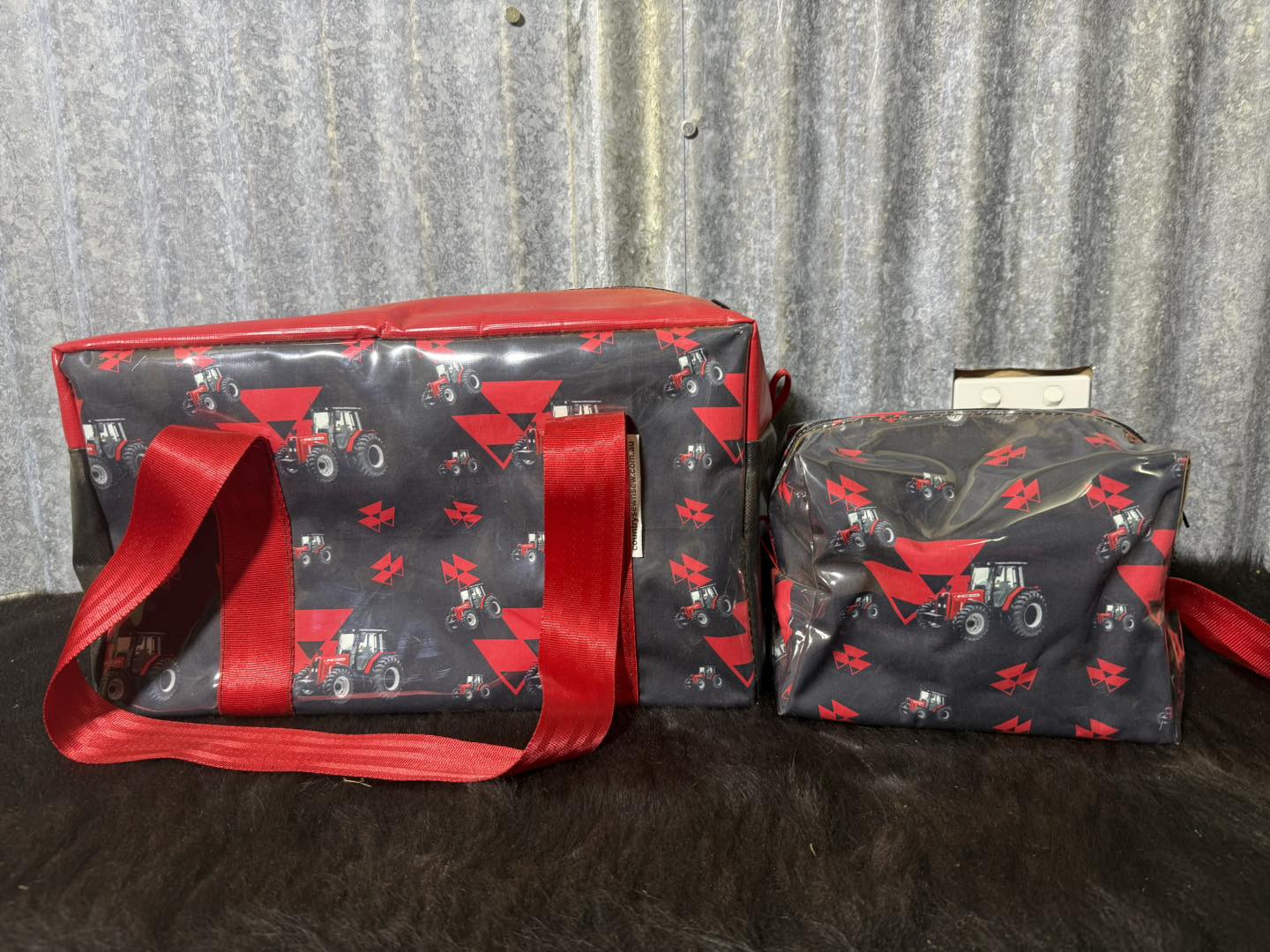 Ready made Overnight bag and toiletry bag set - Massey Ferguson Tractors