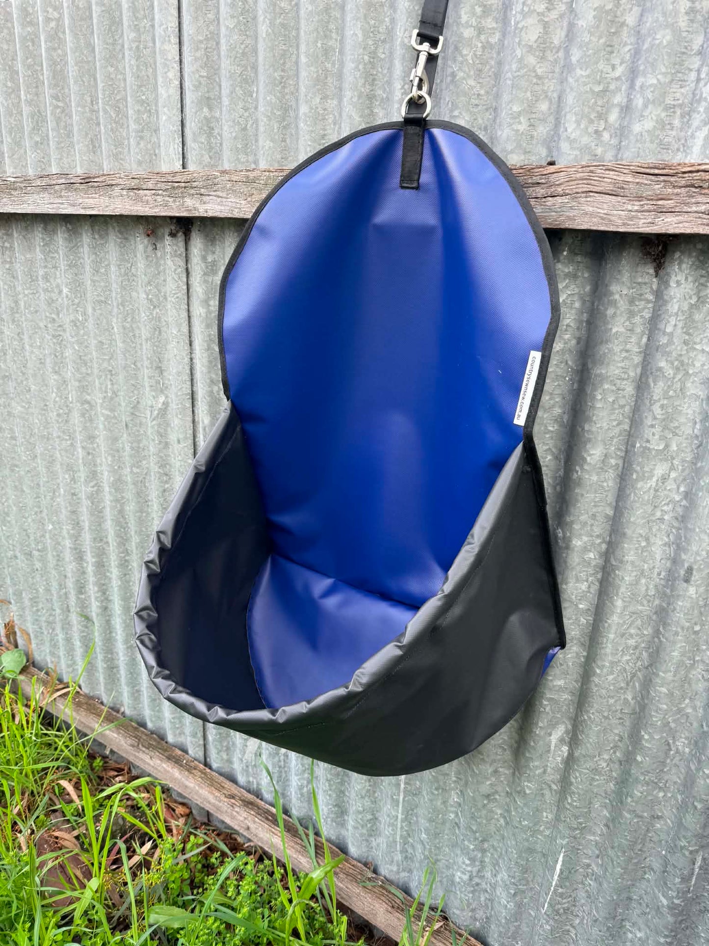 Travel Feed Bucket