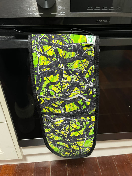 Ready made oven mitt - Green camo