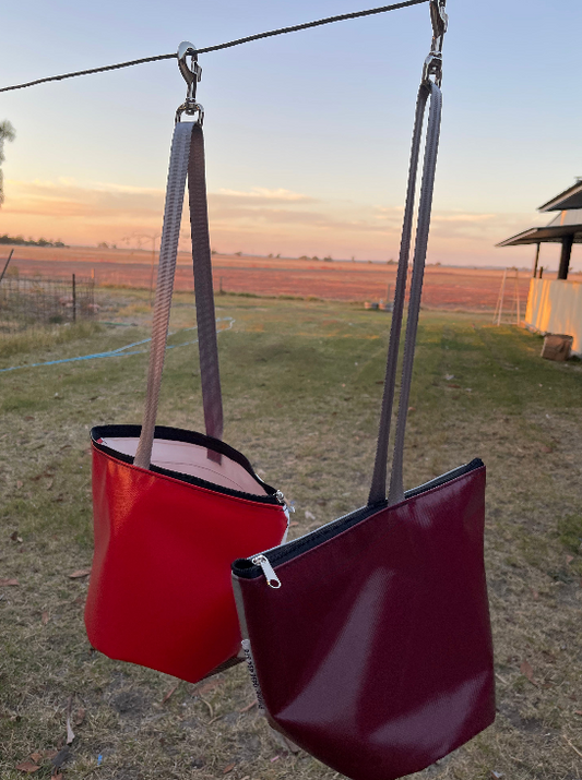 PVC TRAVELLERS Peg bag (with zip)