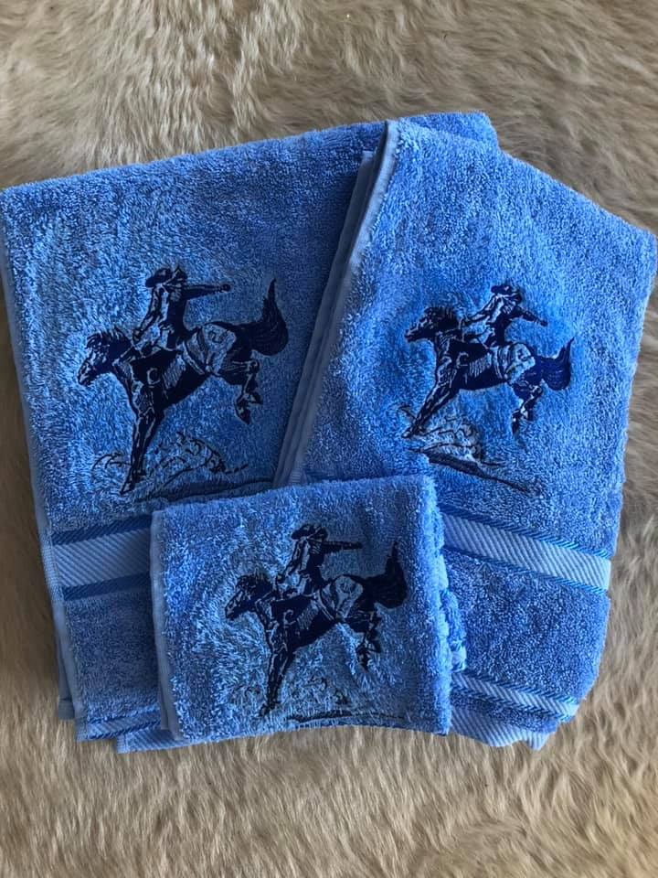 Embroidered Bath Towel Set