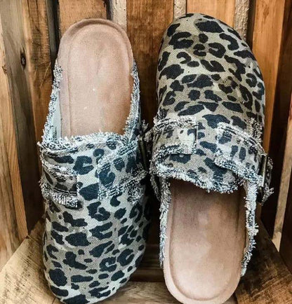Slip on shoe, women's canvas - Leopard